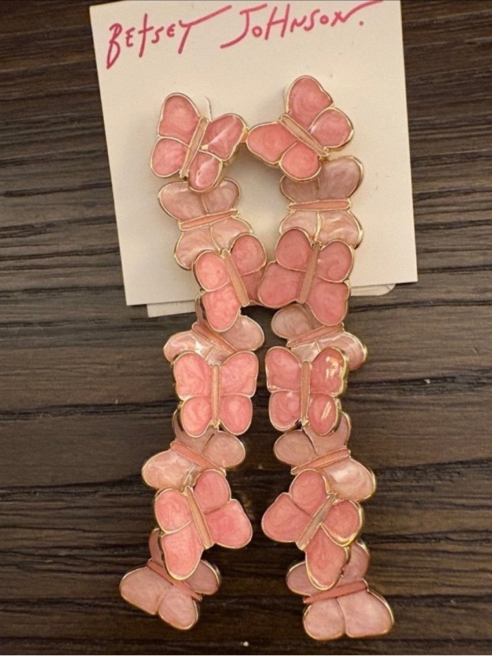 BETSEY JOHNSON Sweetheart Swoon Pink Shell Butterfly Dangle Earrings NEW NWT - Picture 2 of 4